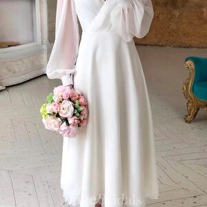 Elegant White Long Sleeve Dress